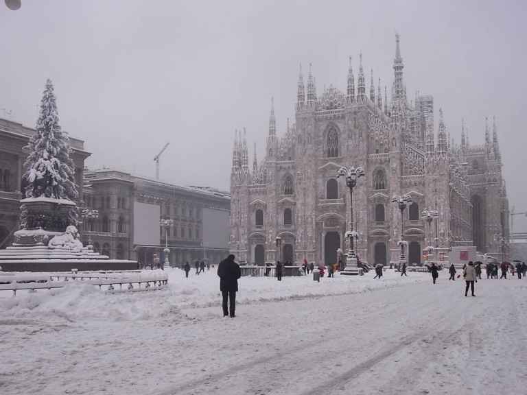 neve milano lombardia