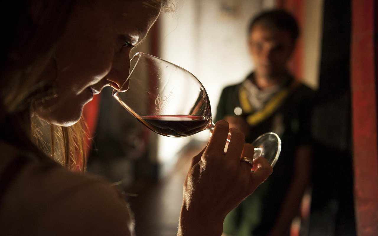milan wine tasting