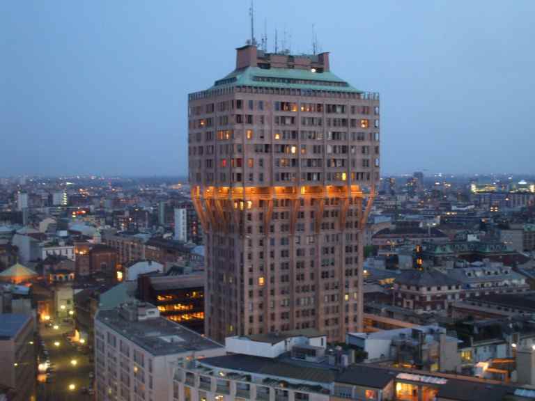 La nuova Torre Velasca: tra cucina gourmet, design e benessere