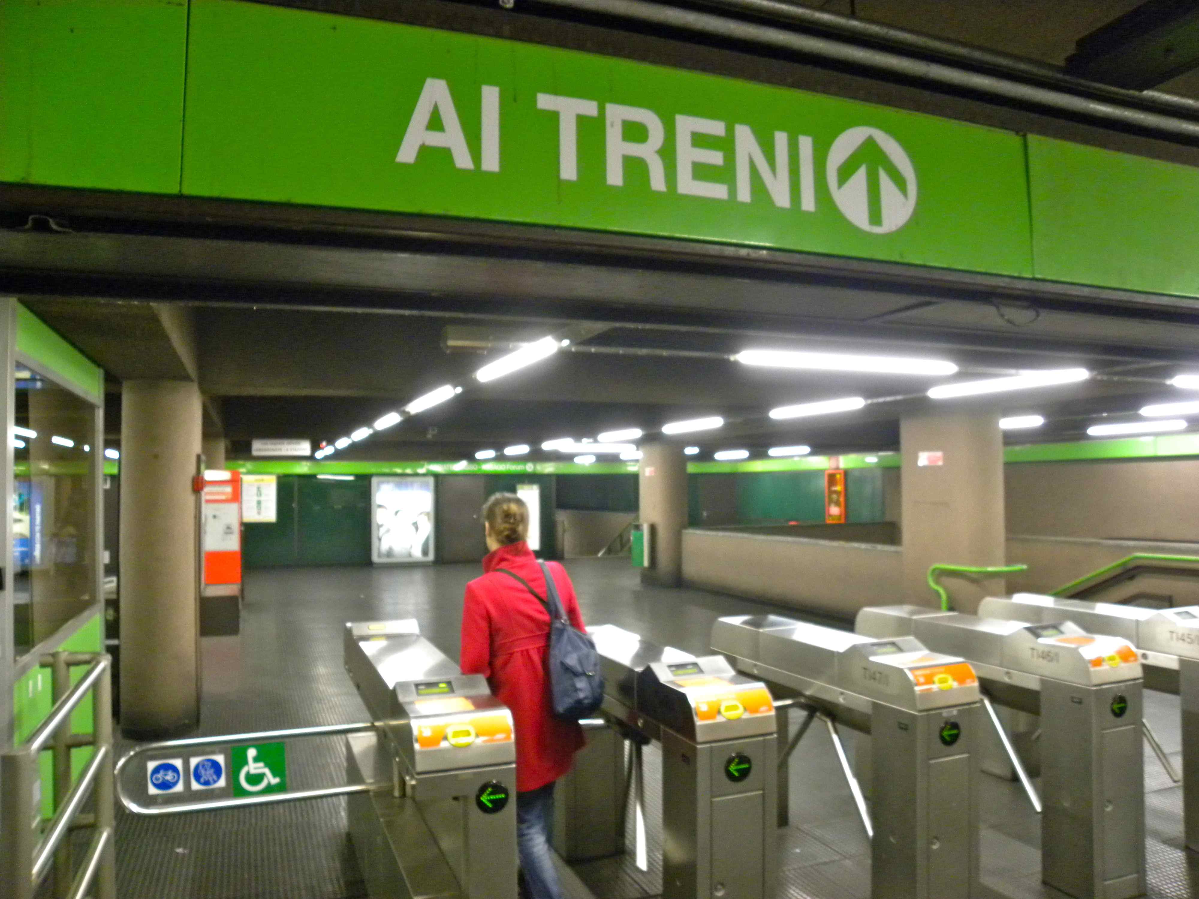 Milano Porta Genova Station MM 
