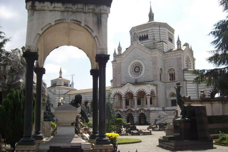 Cimitero monumentale milano 