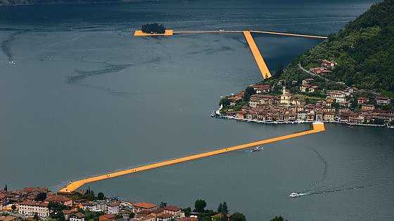 the floating piers 