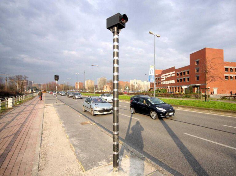 AUTOVELOX 