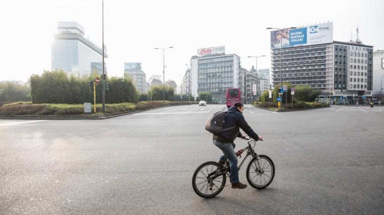 SMOG: il Codacons ha richiesto al Comune il blocco totale del traffico