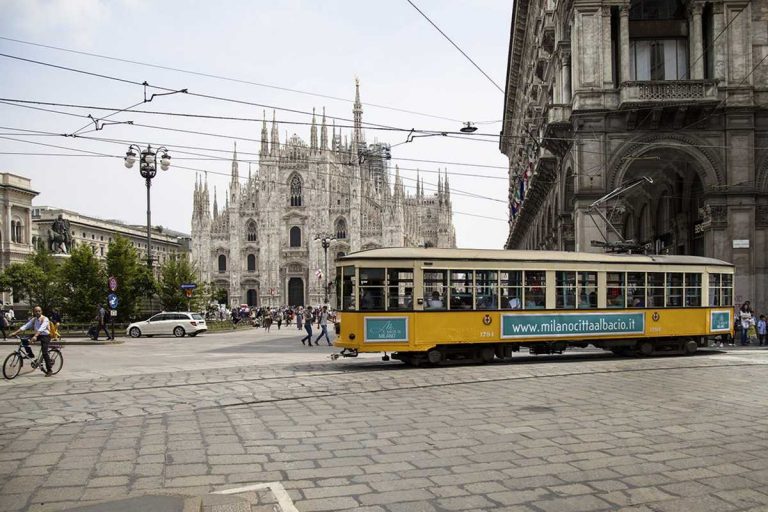 TRAM E AUTOBUS 