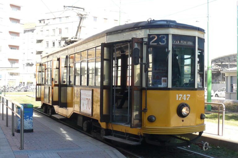 TRAM 23 