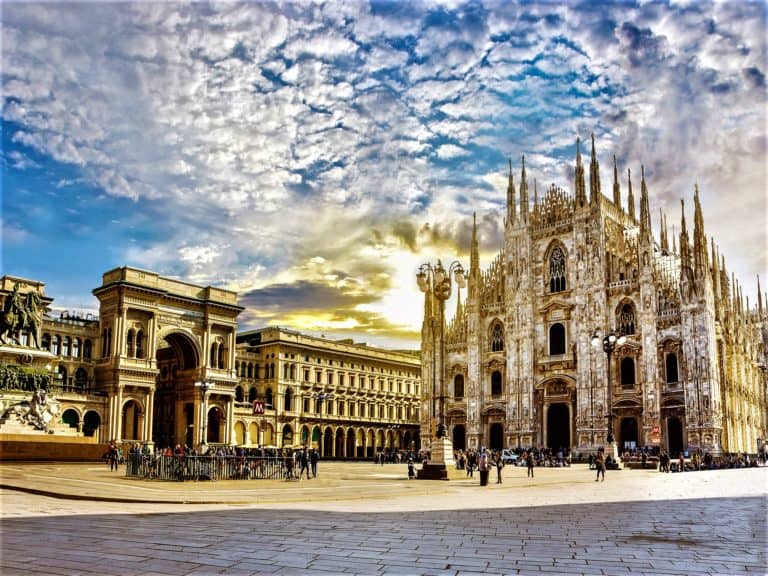 Lombardia, estate da record: il 64% dei turisti arriva dall’estero