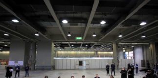 moncler dona 10 milioni ospedale fiera milano