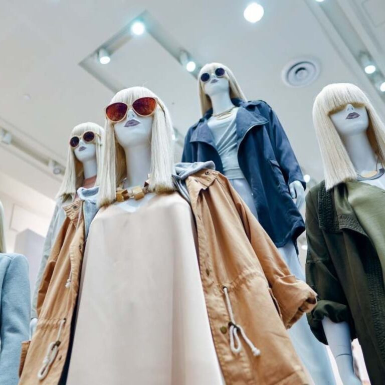 fast fashion 1.jpg 423682103