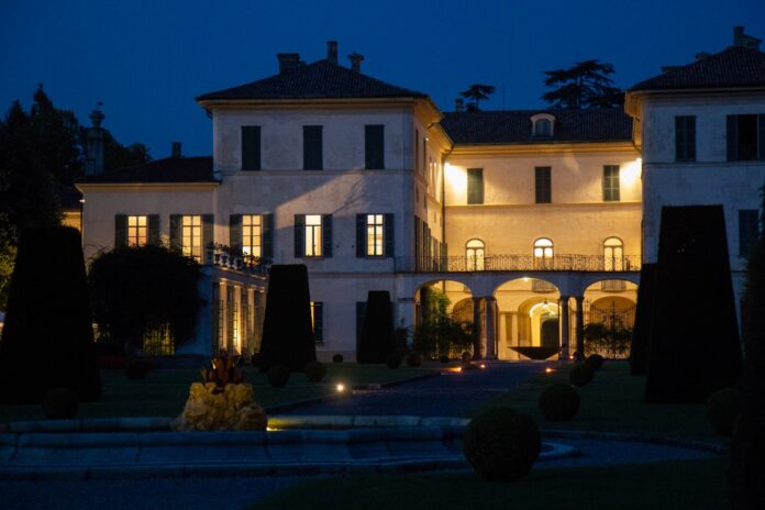 Villa e Collezione Panza a Varese di notte Foto Viola Azzolin 2018 C FAI Fondo Ambiente Italiano