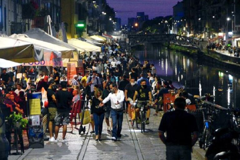 Milano e movida: il TAR dà ragione al Comune sulle limitazioni orarie