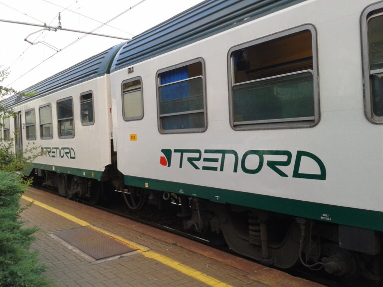 Treno trenord Hd