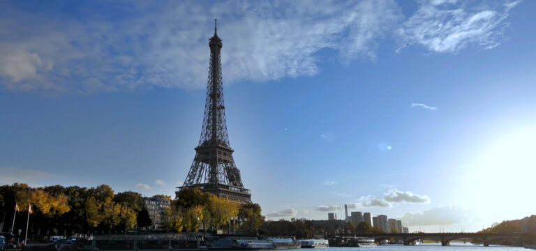 tour eiffel timelapse jour nuit recadre