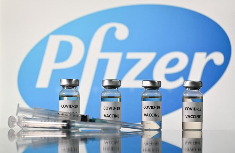 vaccino Pfizer afp