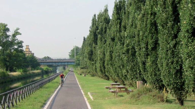 percorso bicicletta navigli pavesi milano