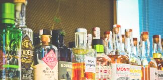 bottles 3623317 1920