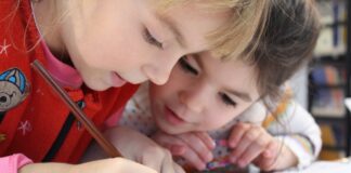 kids 1093758 1920