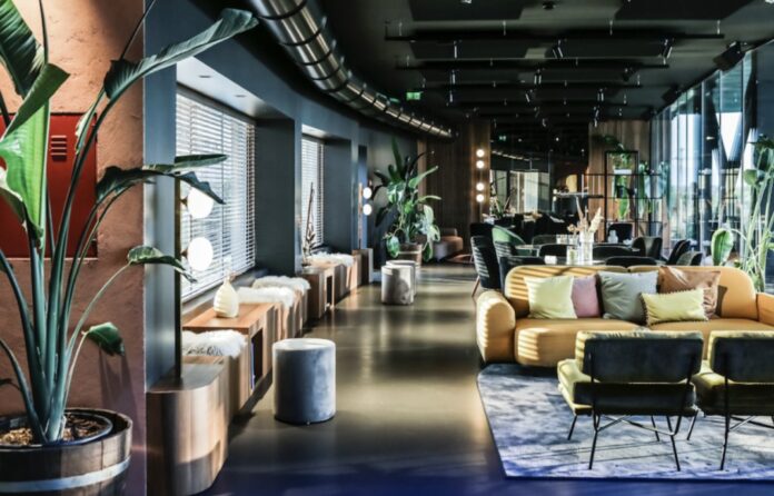 Milano aumenta la tassa di soggiorno: fino a 10€ a notte negli hotel di lusso Milano aumenta la tassa di soggiorno: fino a 10€ a notte negli hotel di lusso