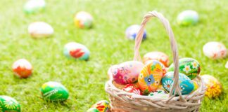 cropped Pasqua uova
