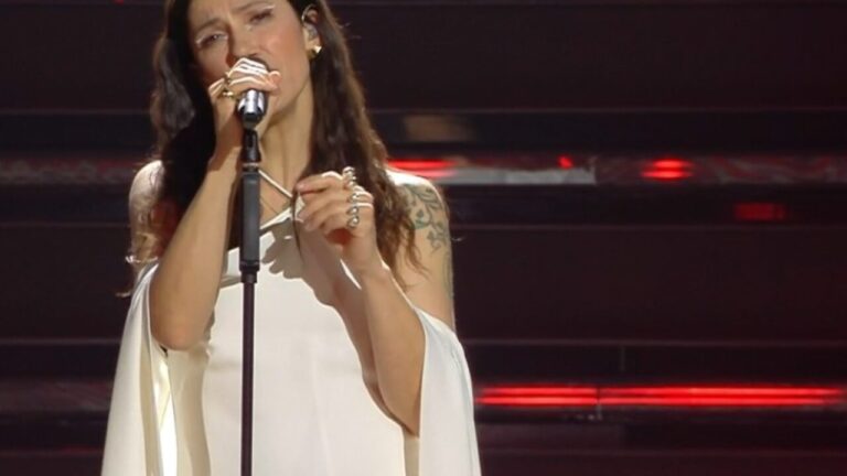 Elisa 1280x720 1