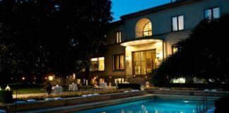 Aperitivo sotto le magnolie a Villa Necchi