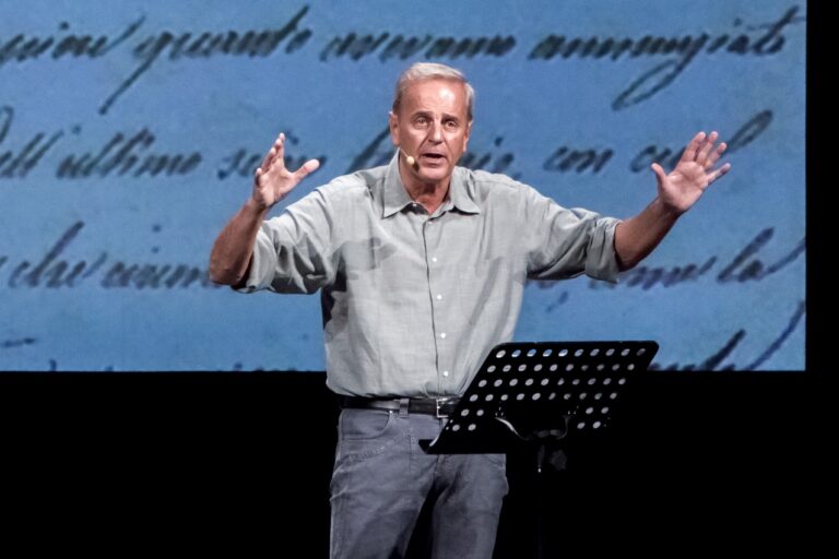 Enrico Bertolino