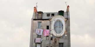 Flying Houses