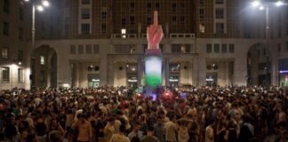 Ape in Piazza Affari 2023