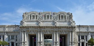 bando per eventi in piazza Duca d’Aosta