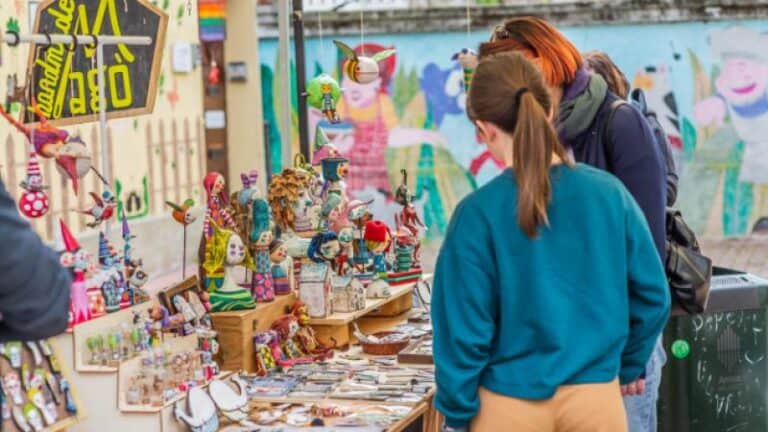 Red Bazar: sul naviglio il mercatino con oltre 60 artigiani