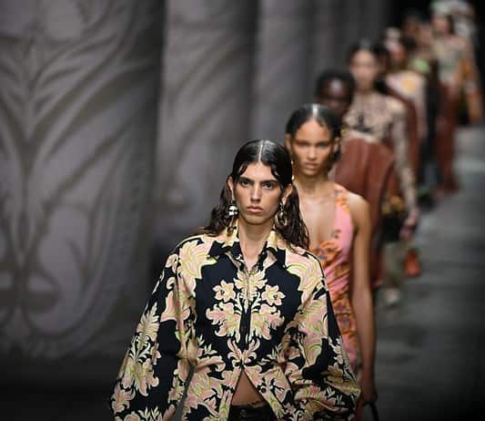 Milano Fashion Week Donna 2026: la moda autunno-inverno in passerella