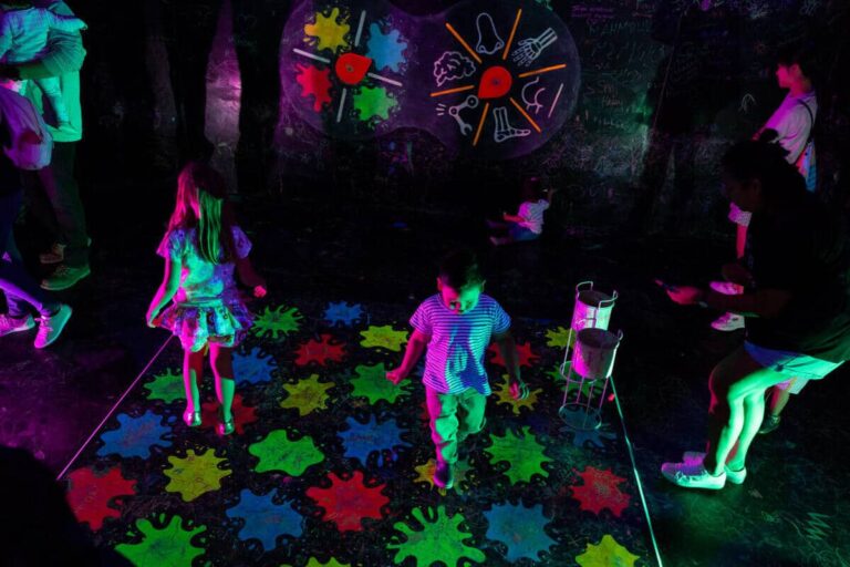 Scatena la Creatività dei Tuoi Bambini al Chaos Lab di Milano!