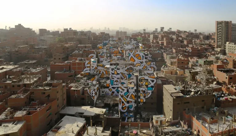 Nuovo murales di eL Seed ad Hangar Bicocca: un monumento visivo di 1000 metri quadri