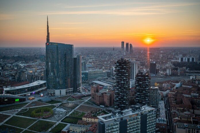 apertura straordinaria del Belvedere di Palazzo Lombardia 