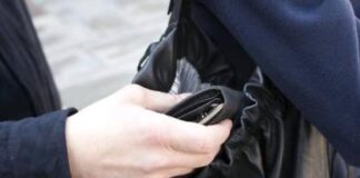 Pickpocket alert