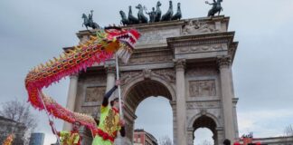 sfilata del Drago a Milano