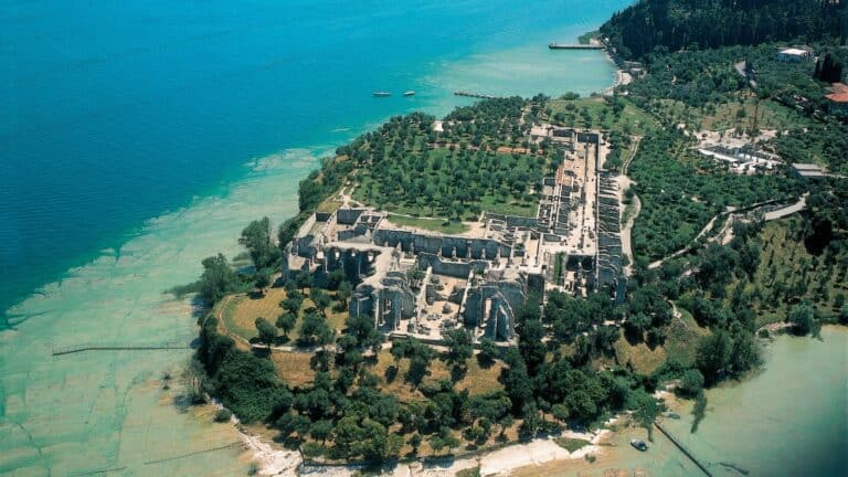 Domenica al museo: un viaggio alle Grotte di Catullo