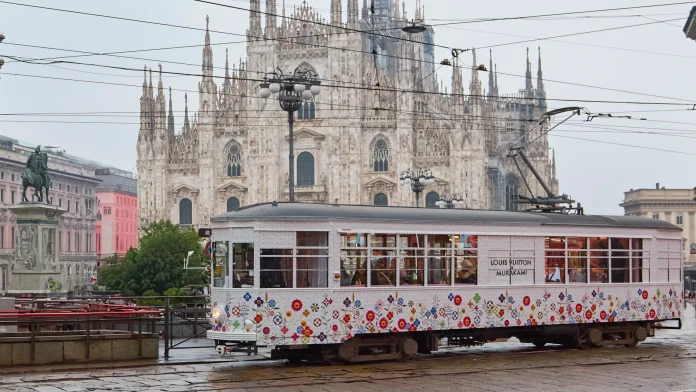 tram di Takashi Murakami