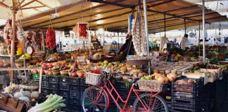 I 6 migliori mercatini rionali di Milano: dove trovare capi vintage e firmati a prezzi irresistibili