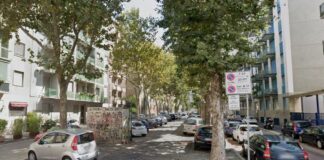 Milano dice addio ai parcheggi gratuiti: al via il piano per eliminare le strisce bianche