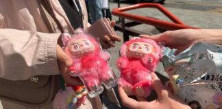 Milano impazzisce per Labubu: file anche di 7ore per il peluche del momento
