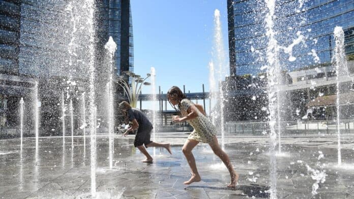 Milano sotto il caldo: +30% di consumi elettrici in tre giorni
