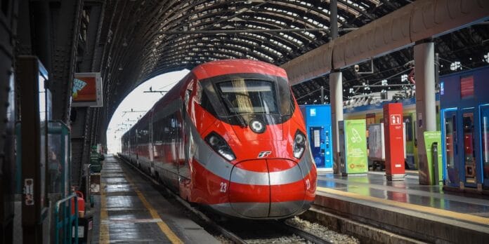 Sospesi tutti i treni tra Milano e Parigi