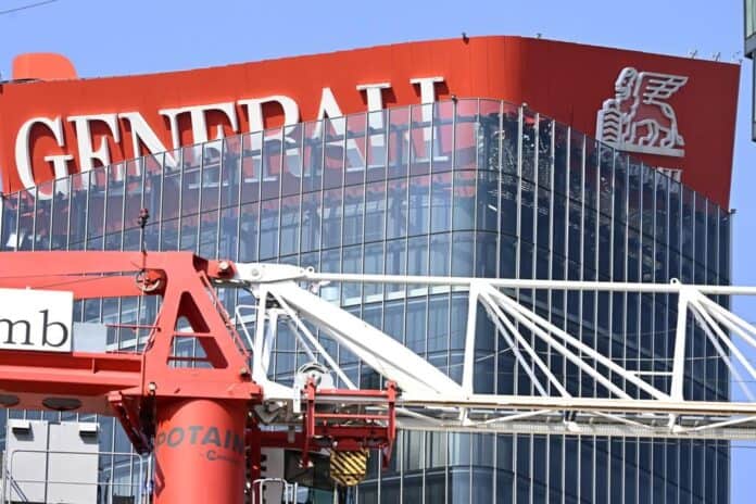 Milano, riapertura lampo a CityLife: torna la metro e la piazza Tre Torri