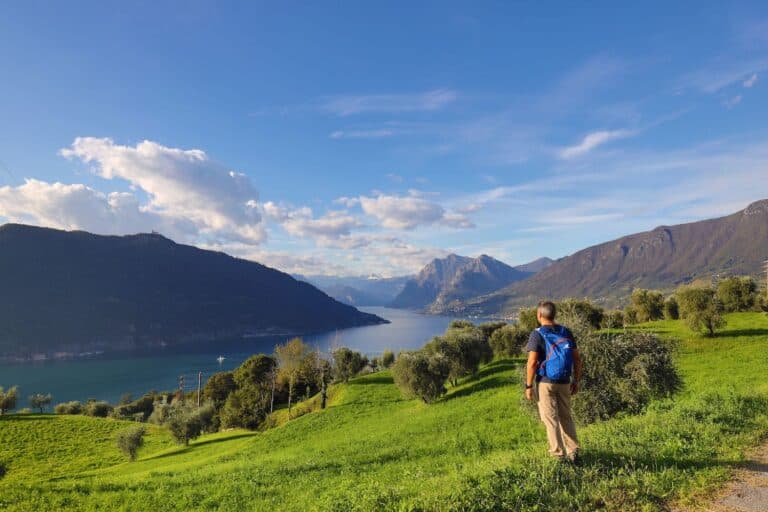 Franciacorta e lago d’Iseo: bollicine, borghi e paesaggi slow