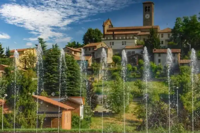I borghi lombardi da visitare in estate: tra storia, natura e cucina locale (e come raggiungerli)