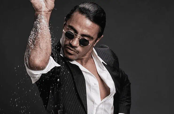 Salt Bae apre a Milano