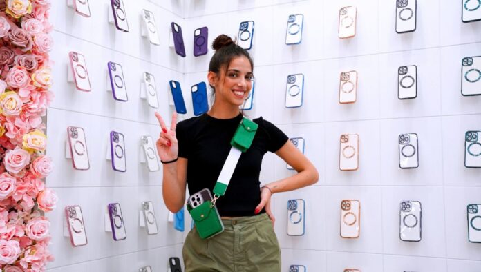 Nuova apertura per New Martina: la tiktoker fa il gran debutto al centro commerciale Fiordaliso di Rozzano