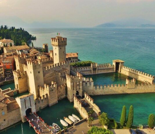 Castello Scaligero di Sirmione: la magia di una visita gratuita la prima domenica del mese