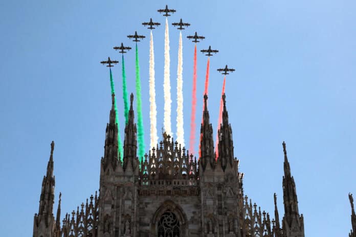 Frecce Tricolori a Milano